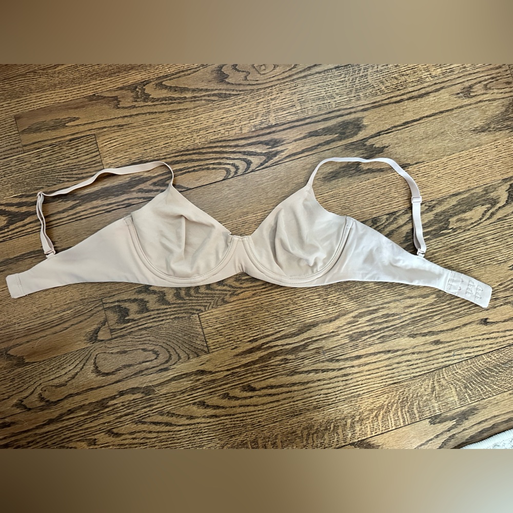 SKIMS Fits Everybody Unlined Demi Bra